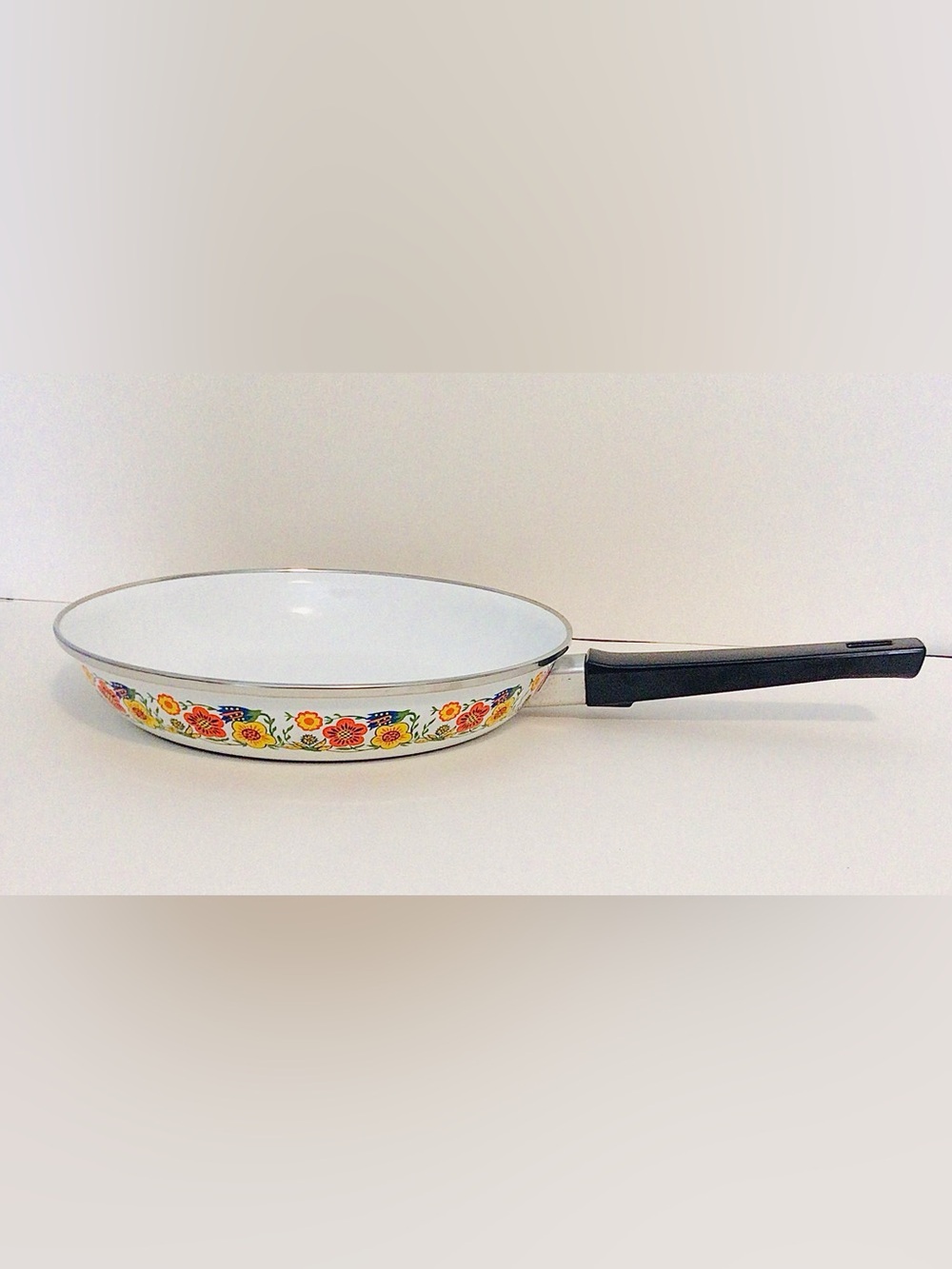 Vintage Flower Power Enamelware MCM 70’s Skillet Sauté Frying Pan Retro Shiny!